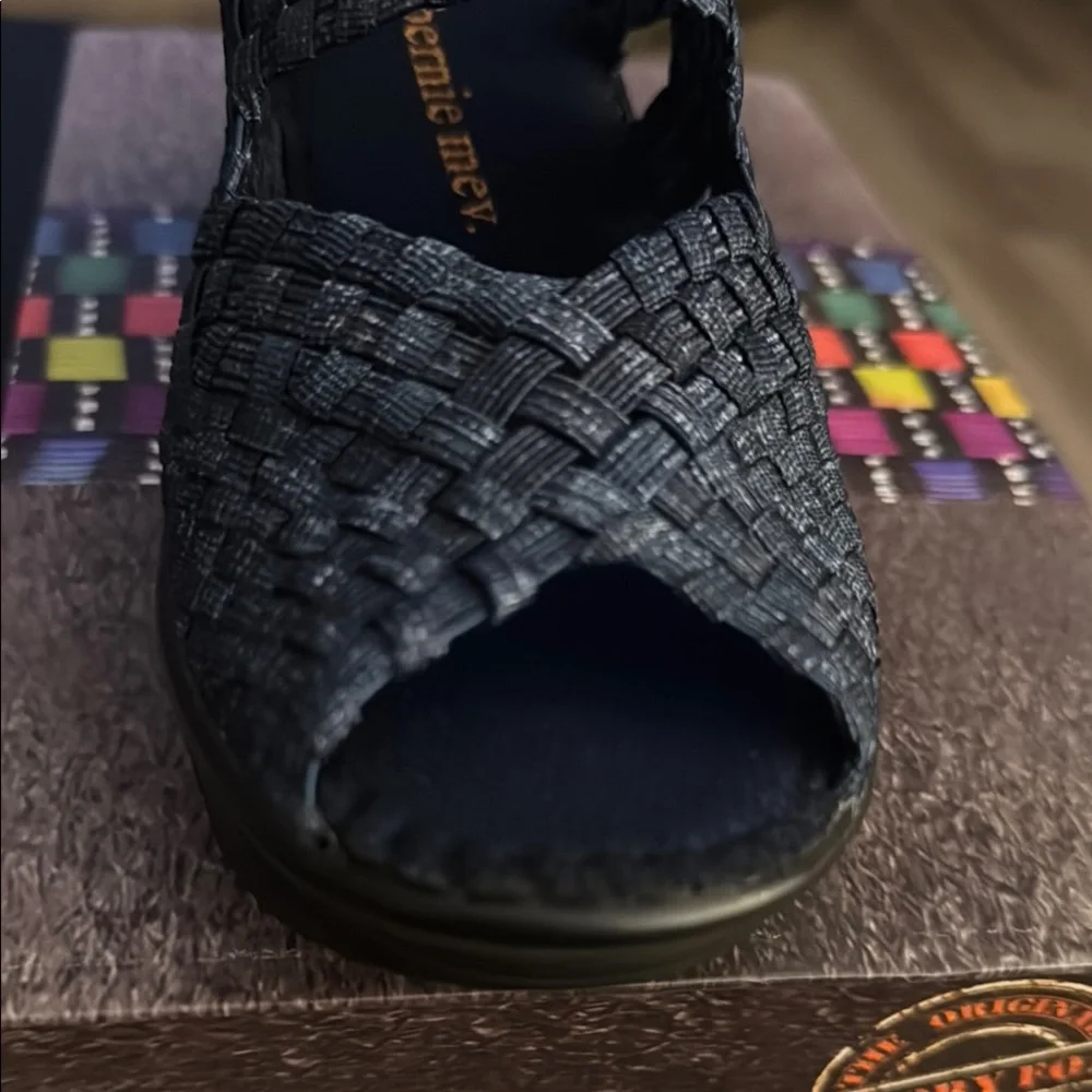Bernie Mev Women's Jeans Color Woven Platform Shoes US 5 / EU 36